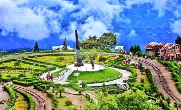 darjeeling tour package price, holiday packages to darjeeling, tour to darjeeling, 